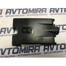 Кришка блоку запобіжників Peugeot 308 2013-2021 9675730380